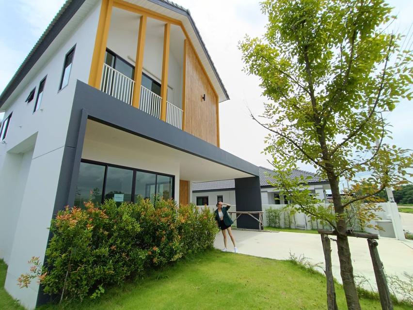 บ้าน 2 ชั้น สไตล์ Minimal-Nordic 1