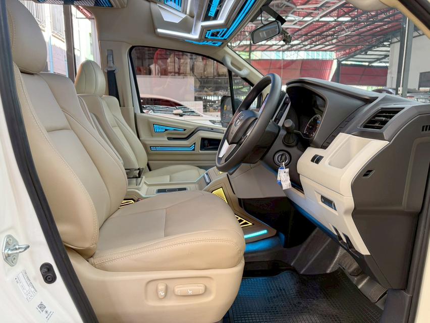 TOYOTA COMMUTER 2.8 Premium ป้ายแดง รูปที่ 13