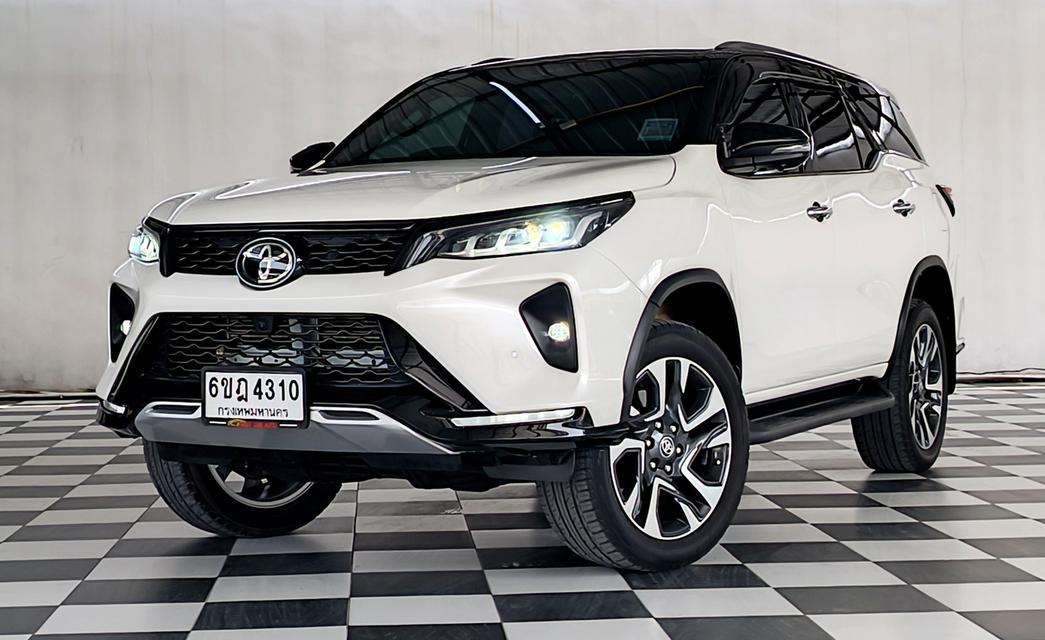 FORTUNER LEGENDER 2.4 V 2WD ปี 2021
