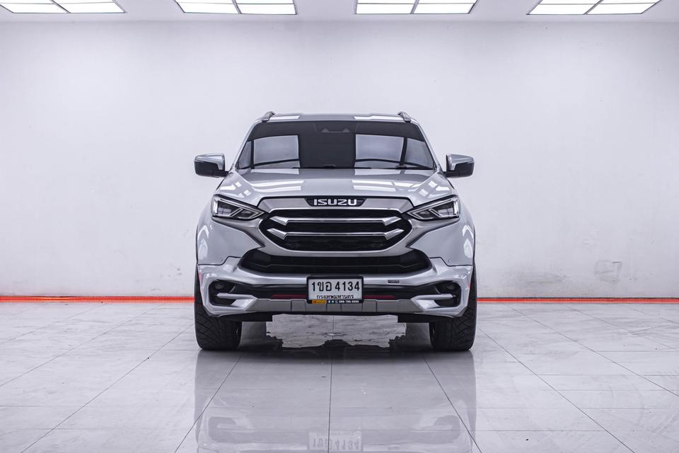 ISUZU MU-X 3.0 ULTIMATE 2WD AT 2021MU-X ตัวท็อป Ultimate 3.0 ดีเซล ดีไซน์ใหม่ กว้าง นั่ง 7 ที่นั่ง รูปย่อยที่ 2