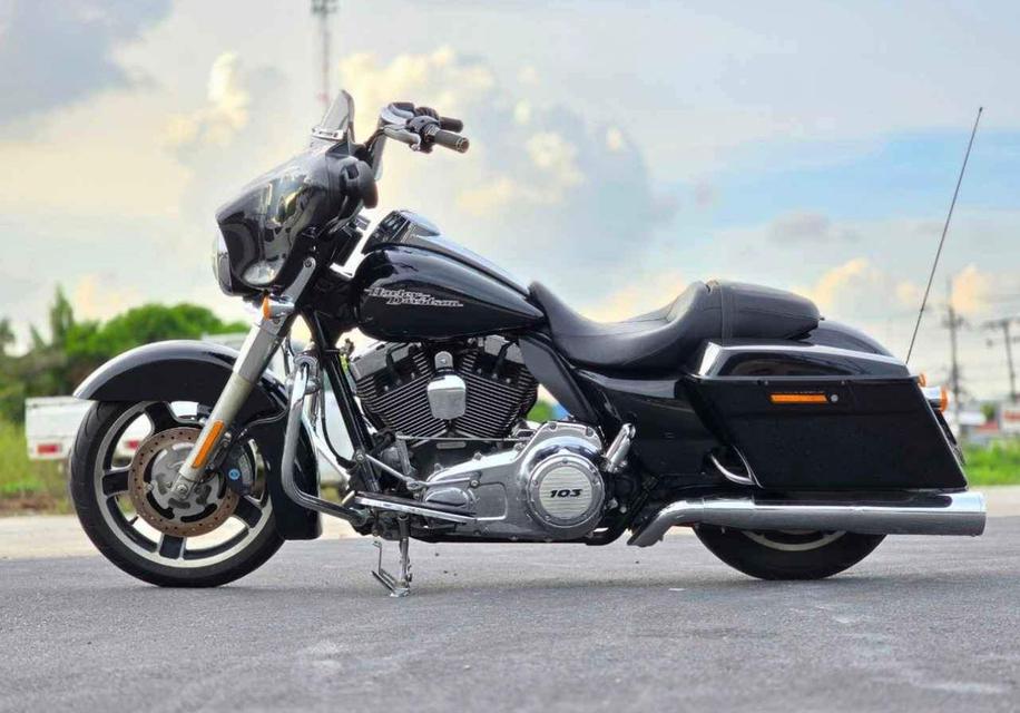 Harley Davidson Street Glide ปี 2012 ของแต่งจัดเต็ม 2