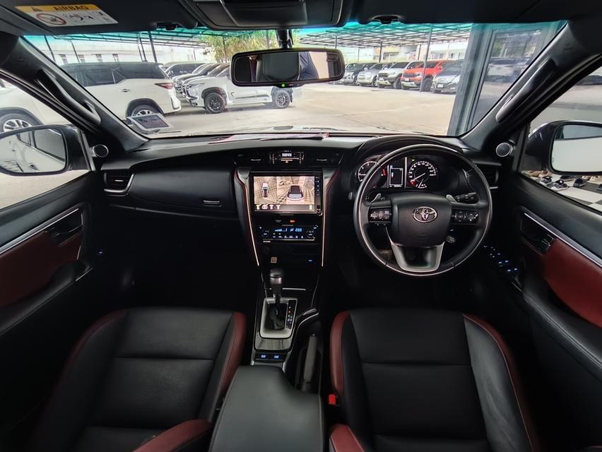 TOYOTA LEGENDER 2.4 V.2WD. ปี 2021  Mile 55,168 km. (1,150,000)  19