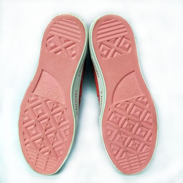 CONVERSE ผ้าใบมือสอง สีชมพู สภาพสวยๆชิคๆ จัดส่งฟรี!!! เก็บปลายทาง