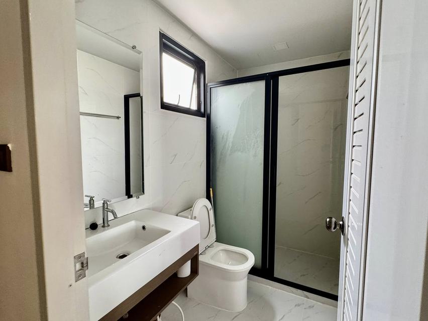 For rent Chokchai village 9 16