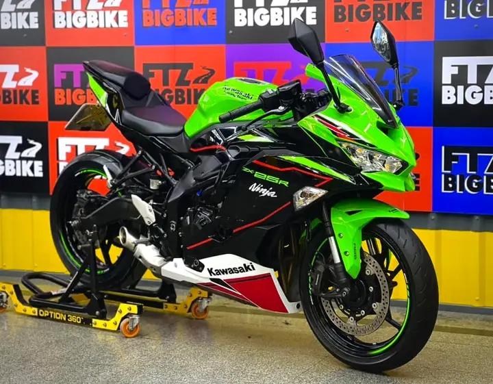 ส่งต่อเครื่องสวยราคาดี Kawasaki Ninja ZX-25R