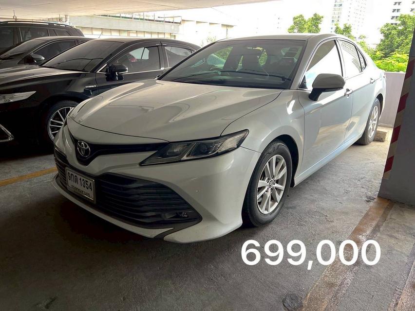Toyota Camry  2.0G ปี 2019 รถบ้านเจ้าของเดียว