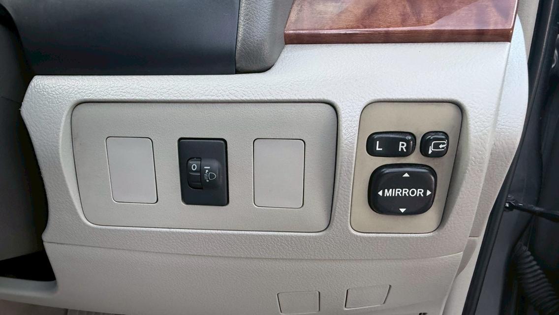 รหัสรถ PB6175 TOYOTA CAMRY 2.0G AUTO 2011 เบนซิน 13