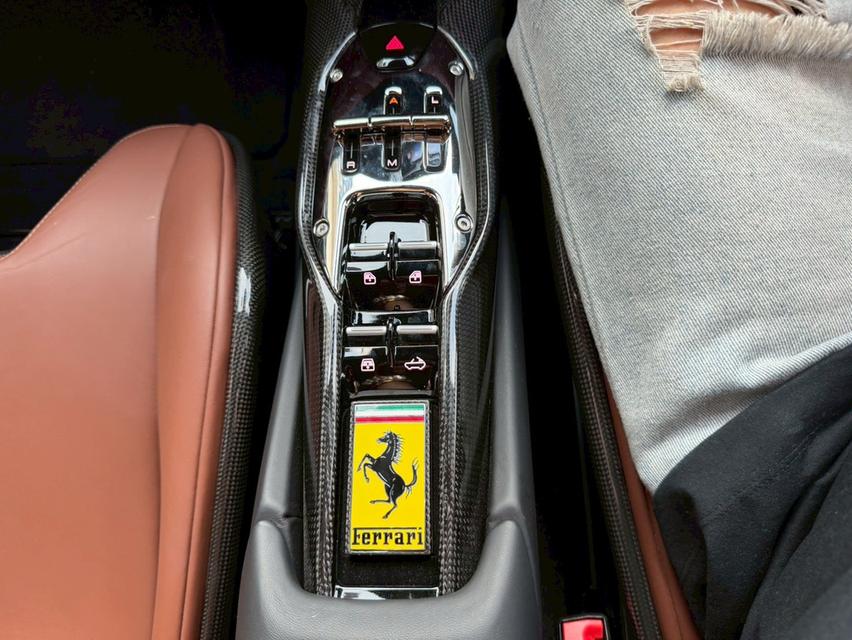 รหัสรถ KPV53 📌2023 Ferrari 296 GTS (Retractable Hardtop) สี GIALLO MODENA รูปที่ 8