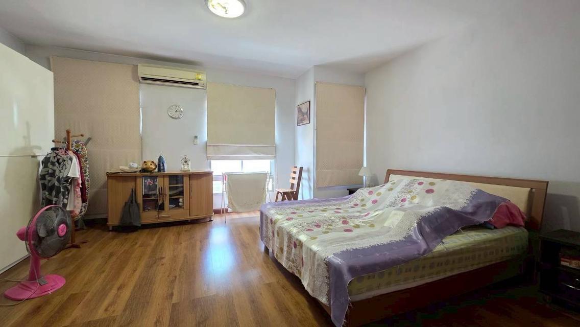 [ขายด่วน!] ทาวน์โฮม 4 ชั้น 24.2 ตรว. หมู่บ้านกลางเมือง พระราม 9-ลาดพร้าว ทำเลทอง ติดเลียบด่วน! เหมาะทั้งอยู่อาศัยและทำออฟฟิศ 12