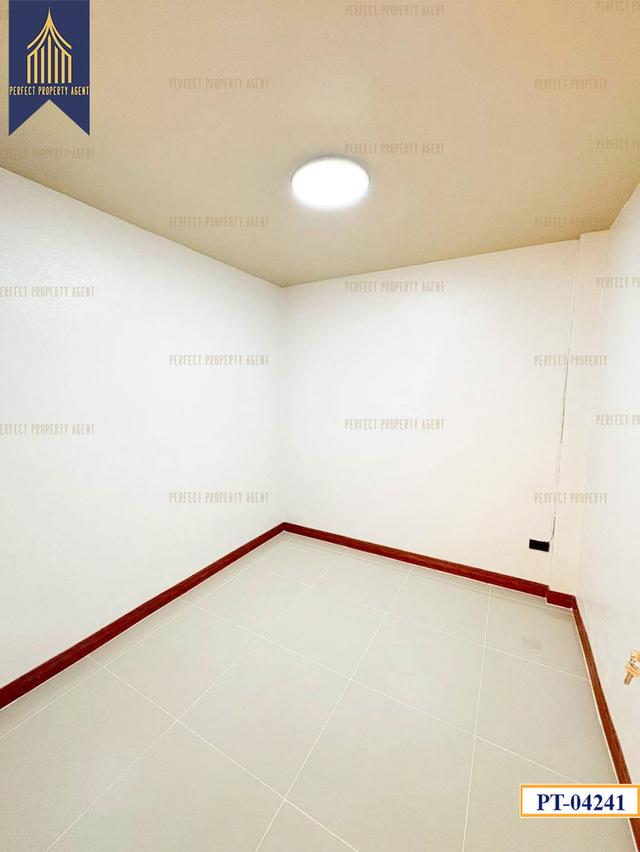 ขาย ทาวน์เฮาส์สวีทโฮมตกแต่งใหม่ราคาย่อมเยาว์ 8