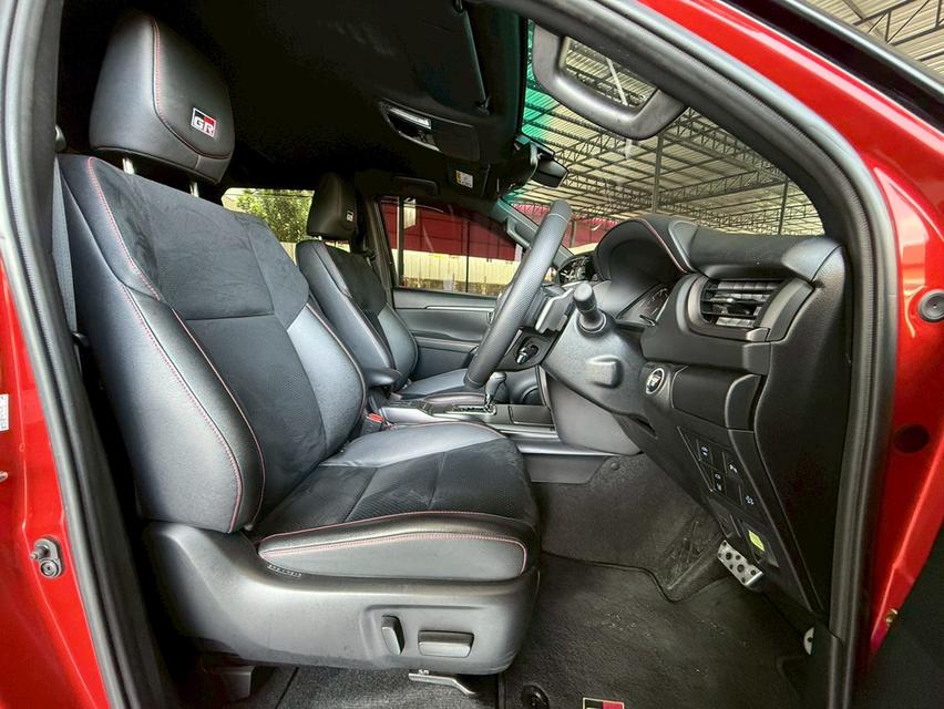 ปี 2025 TOYOTA FORTUNER, 2.8 GR SPORT BLACK TOP 4WD รูปที่ 7