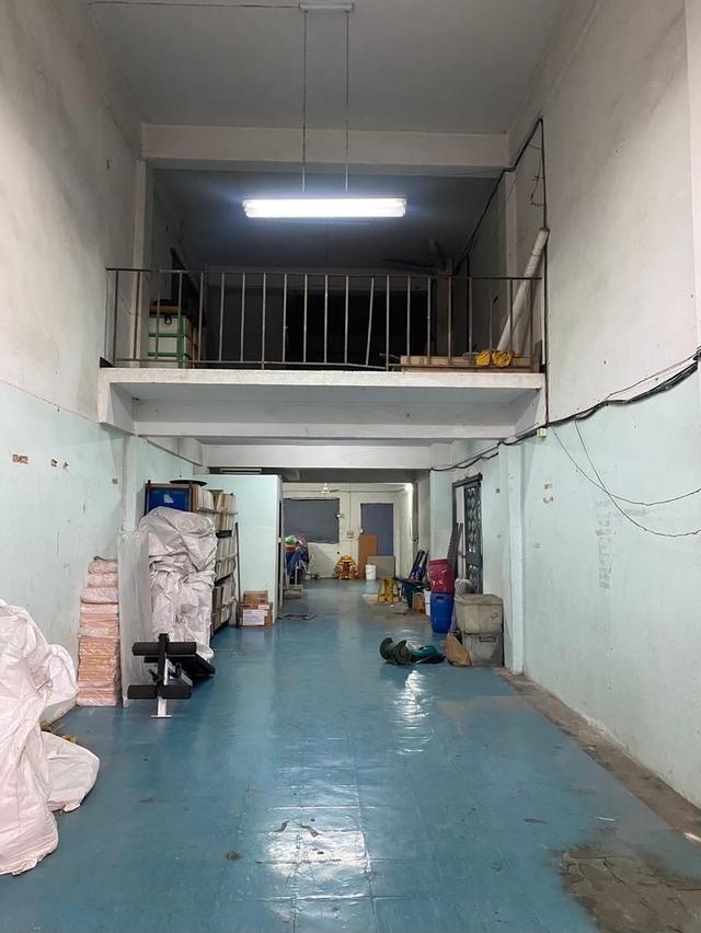 For sale by owner! 2-unit shophouse in Charan area, near the MRT, 4.8M 3