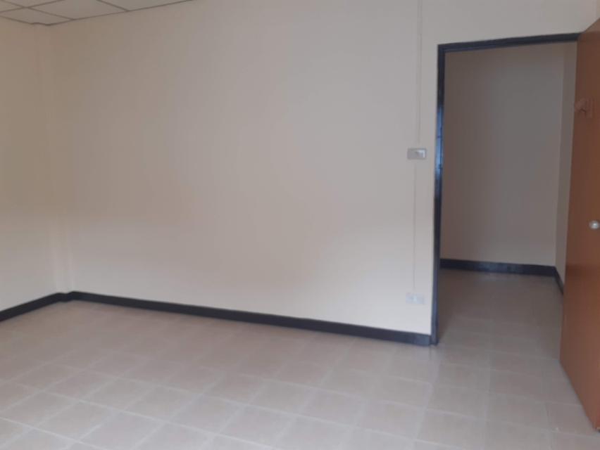 บ้านทาวน์เฮาส์ กึ่งอาคารพาณิชย์ 11