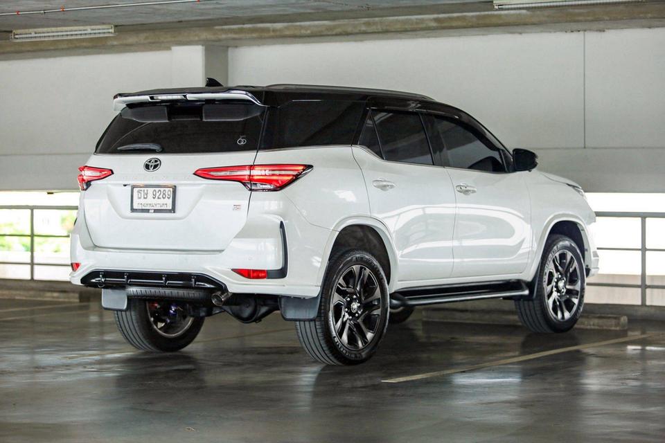 TOYOTA FORTUNER 2.8 GR SPORT BLACK TOP 4WD 2023Fortuner GR Sport ตัวท็อปสุด Black Top ขับ 4 แท้ ทรงสปอร์ต รูปที่ 4
