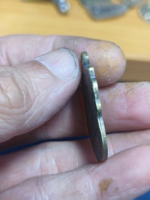 หลวงพ่อกลั่น วัดพระญาติการา  จ.อยุธยา 2469 รูปที่ 3