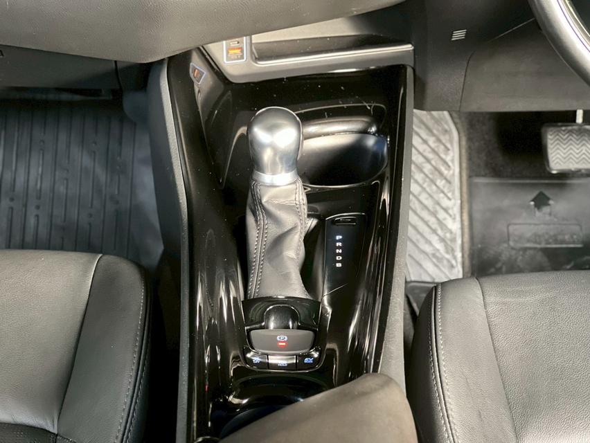 ปี 2018 TOYOTA CHR, 1.8 HV Hi โฉม ปี17-ปัจจุบัน มือเดียวป้ายแดง 10