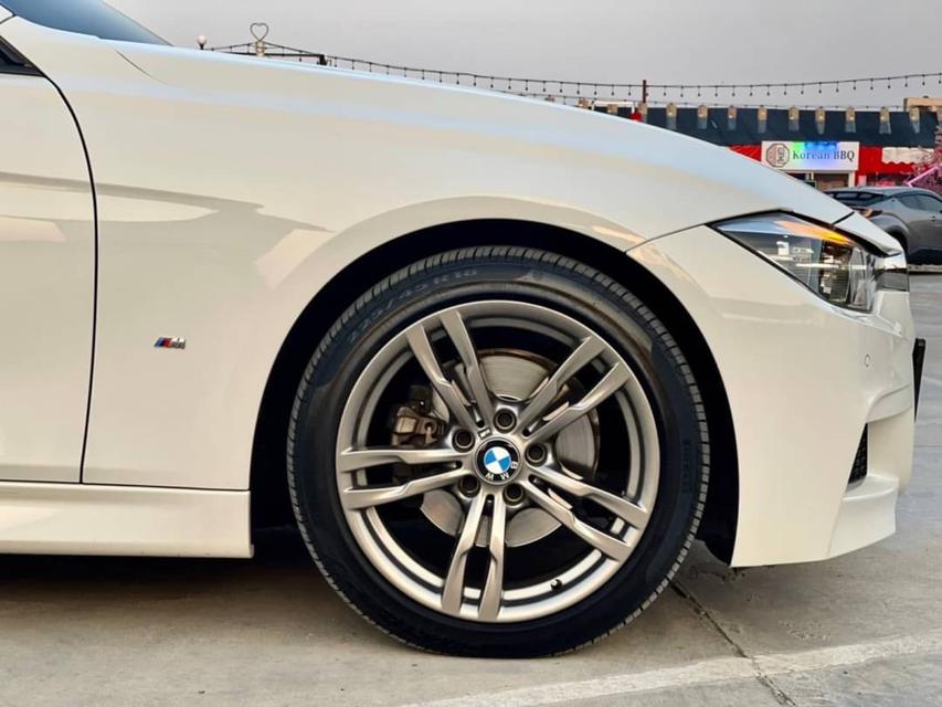 Bmw 330e M Sport Sunroof Topสุด ปี2017 4