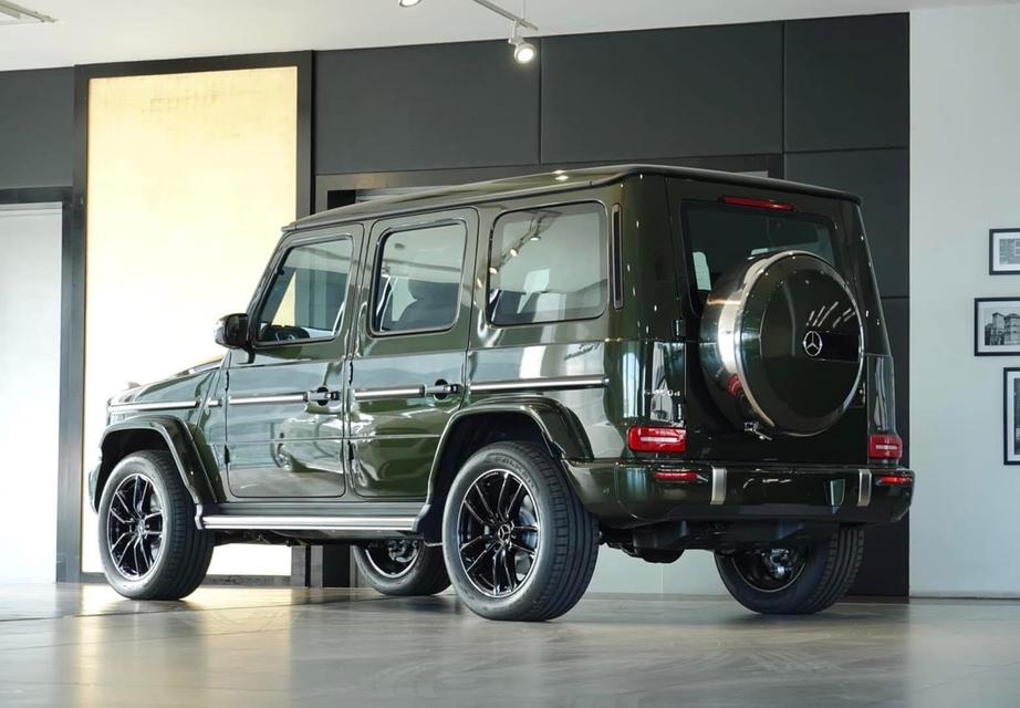 Mercedes-Benz G-Class 450D  2