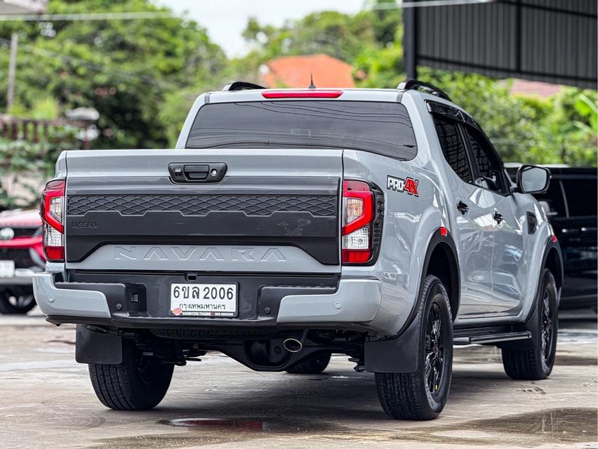 รหัสรถ WRT2006 2021 NISSAN NAVARA, 2.3 PRO-4X �โฉม DOUBLE CABสีเทา ตัวพิเศษ PRO4X  4