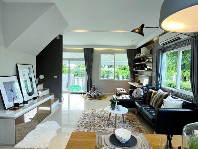 เฟอร์ฯครบ กัสโต้ เพชรเกษม-ทวีวัฒนา โลตัส สนามหลวง 2 800 ม.รร.สารสาสน์วิเทศธนบุรี 3นอน ทาวน์โฮม 2 ชั้น แปลงมุม วิวดี 30ตร 8