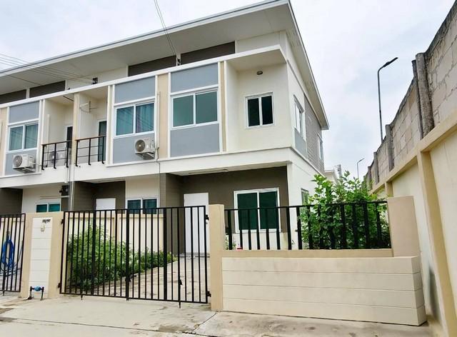 วิลเลจ แอท พาร์ค ราชพฤกษ์-กาญจนาภิเษก คลองพระอุดม ลาดหลุมแก้ว ปทุมธานี 1