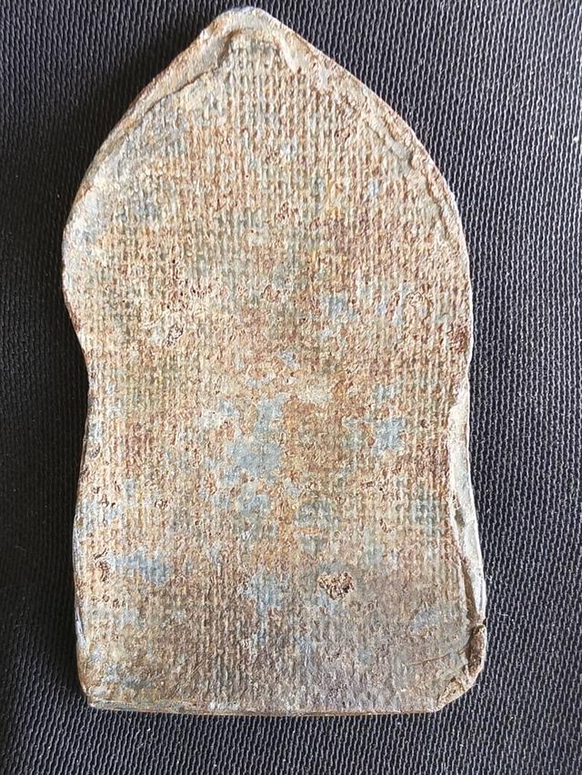 พระกรุเก่าเนื้อชิน ไม่ทราบที่ รูปที่ 2