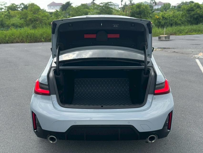 BMW320d M Sport LCI 2023  ตัวท็อป เครื่องดีเซล ฟูลออปชั่น 17
