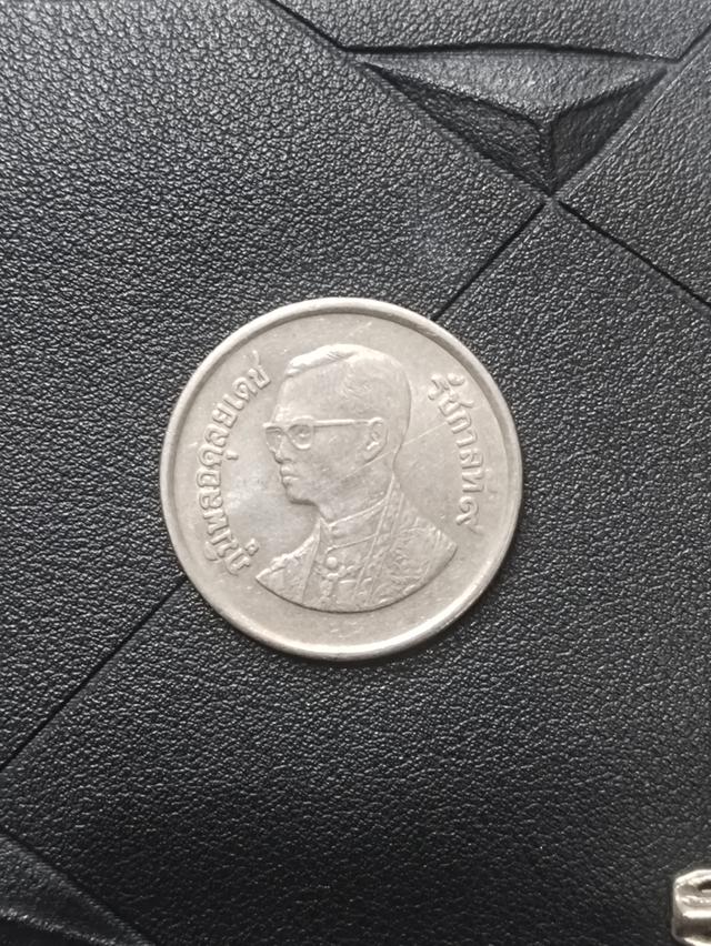 เหรียญ5บาท ครุตพ่าห์ตรง ปี2525