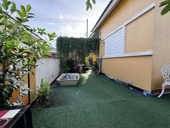 N182 ขายบ้านแฝดชั้นครึ่งบ้านหลังมุม พร้อมเฟอร์ หมู่บ้านสินทรัพย์ 2 ถนนรังสิตนครนายกคลอง 4 บ้านหลังมุมน่าอยู่ตกแต่งแนวสวนแบบธรรมชาติ มีพื้นที่ข้างบ้าน 10