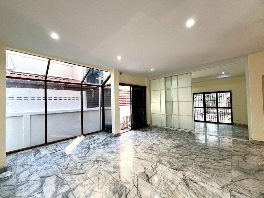 บ้านเดี่ยว 50 ตร.ว. หมู่บ้านปฐวีกาญจน์ ริมคลองประปา แจ้งวัฒนะ ปากเกร็ด ใกล้เมืองทองธานี และศูนย์ราชการ 4
