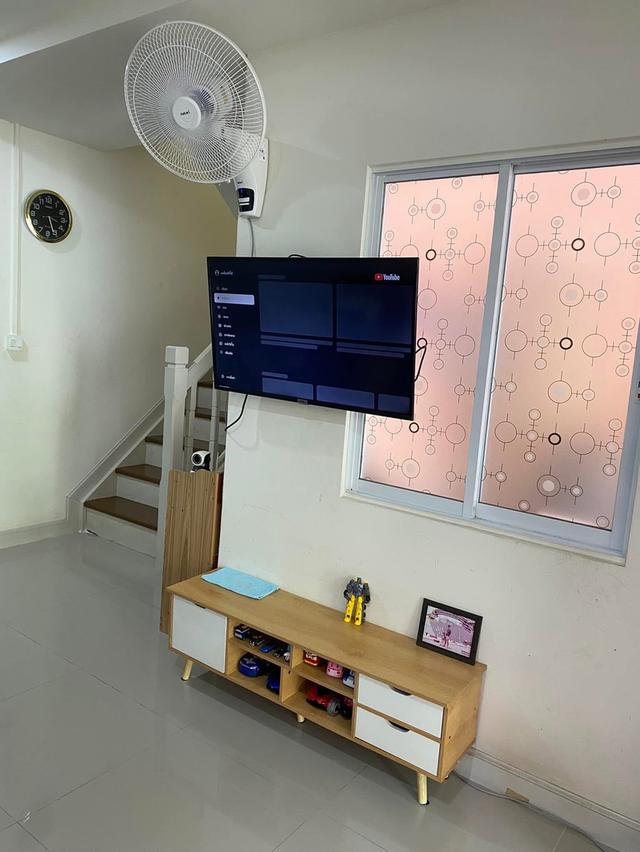 บ้าตทาวเฮ้า 2 ชั้น 3 ห้องนอน 2 ห้องน้ำ 1 ห้องโถง 1 ที่จอดรถ ต่อเติมครัวและหน้าบ้านเรียนร้อยแล้ว รูปที่ 8