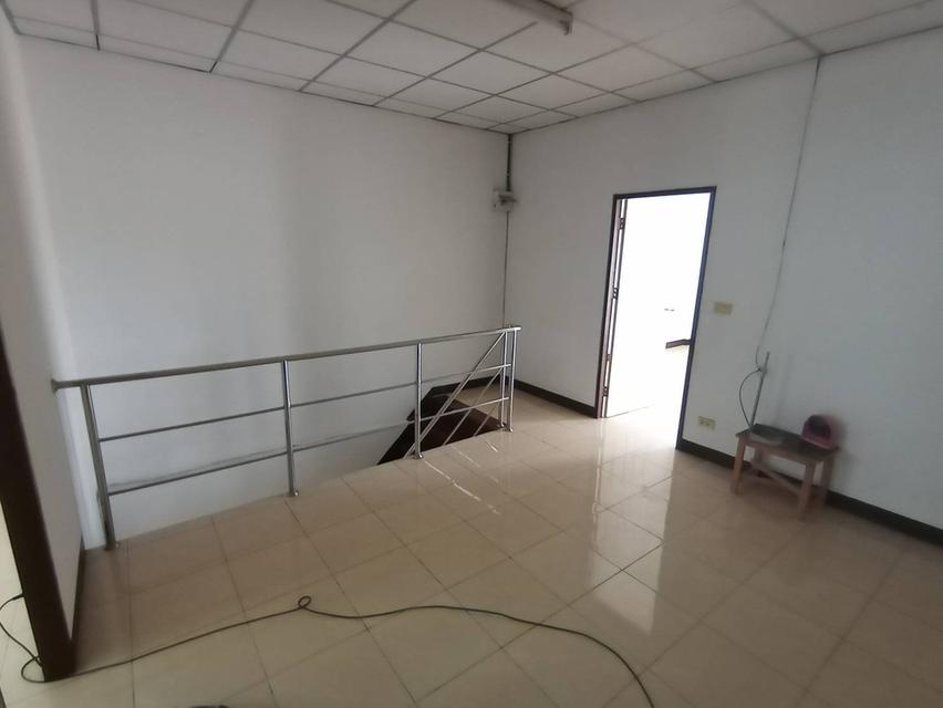 ขายทาวเฮาส์ หมู่บ้านนิราวิลล์ ราคาถูก 9