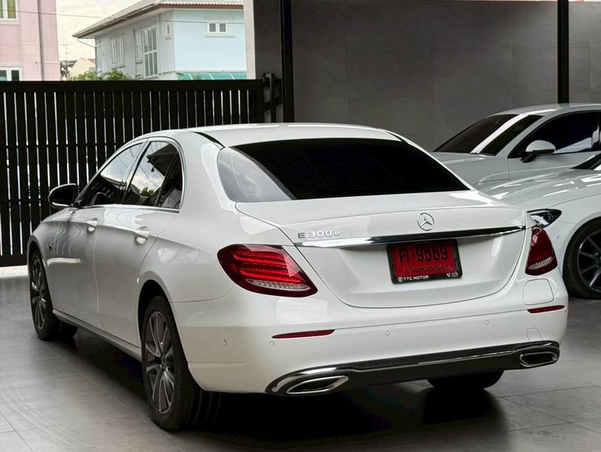 Mercedes Benz E300e AV ปี2021 วิ่ง 80000 KM รูปย่อยที่ 3