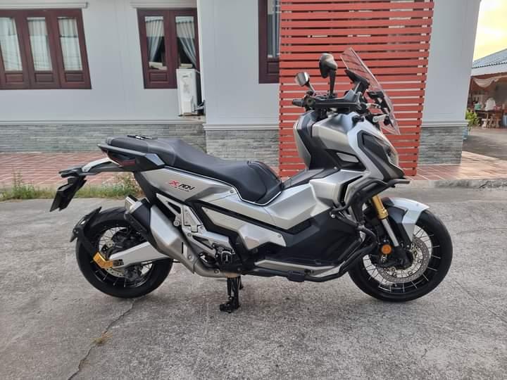 Honda X-ADV สีเทาา 3