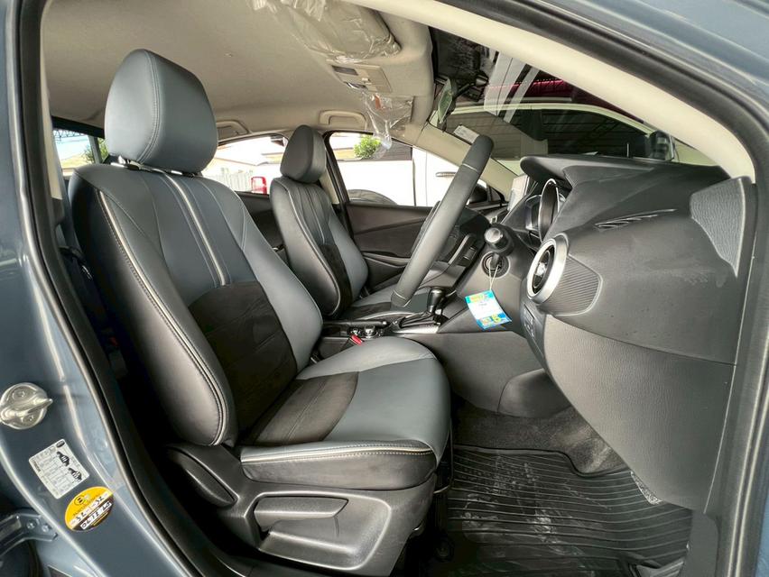 ปี 2020 MAZDA 2, 1.3 SP โฉม ปี14-ปัจจุบัน 5Dr ไมล์แท้104,316 km. คู่มือ+บุ๊คเซอร์วิสครบ 18