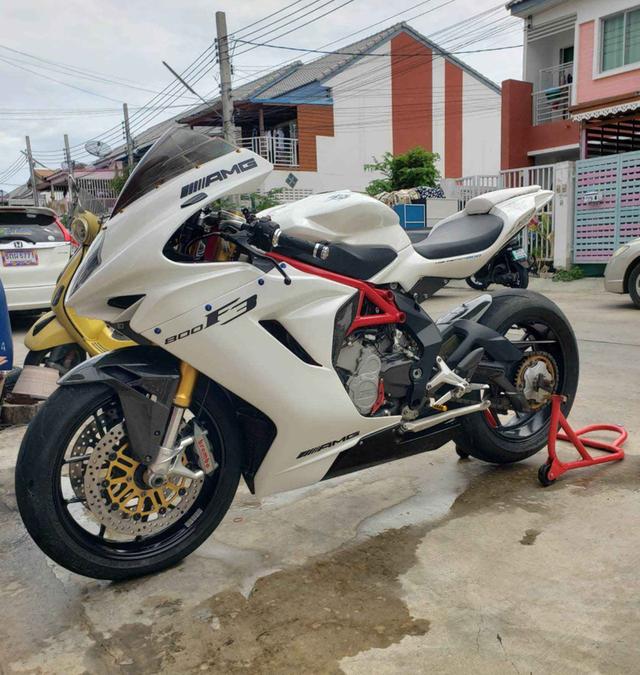 ขายต่อมือสอง MV Agusta F3 สีขาว  3