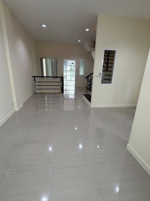 ให้เช่าโฮมออฟฟิศ 4 ชั้น 260 ตร.ม. โครงการ พรีเมี่ยมเพลส นวมินทร์-สุขาภิบาล 1 7