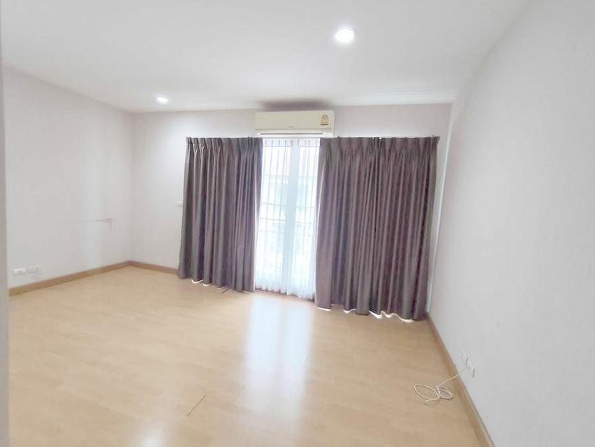 บ้าน กลางเมือง ลาดพร้าว 87 เช่า ทาวน์โฮม 3 ชั้น 4ห้องนอน 4