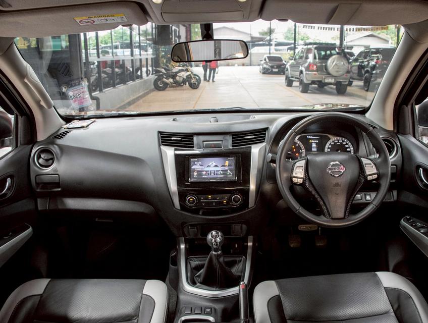 NISSAN NAVARA NP300 2.5 CALIBRE Sportech DOUBLECAB 2016 6