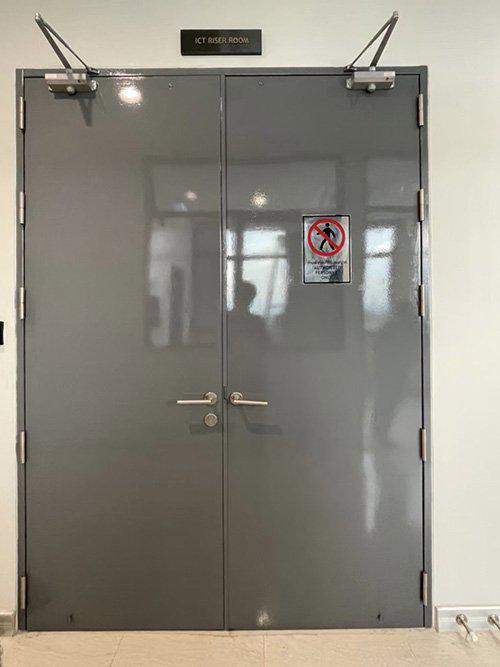 ประตูเหล็กบานคู่ราคาถูก Steel Door 4