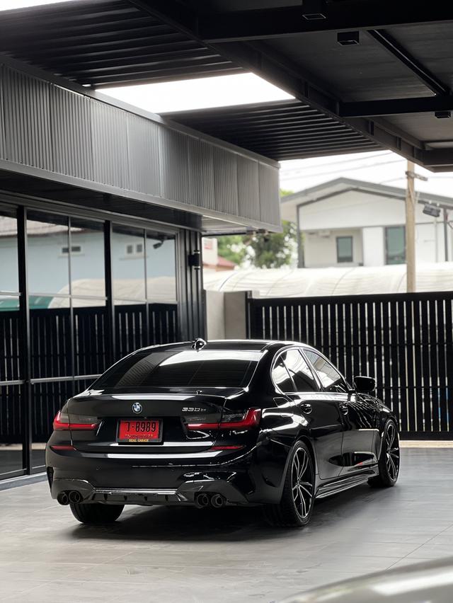 BMW 330e M Sport 11