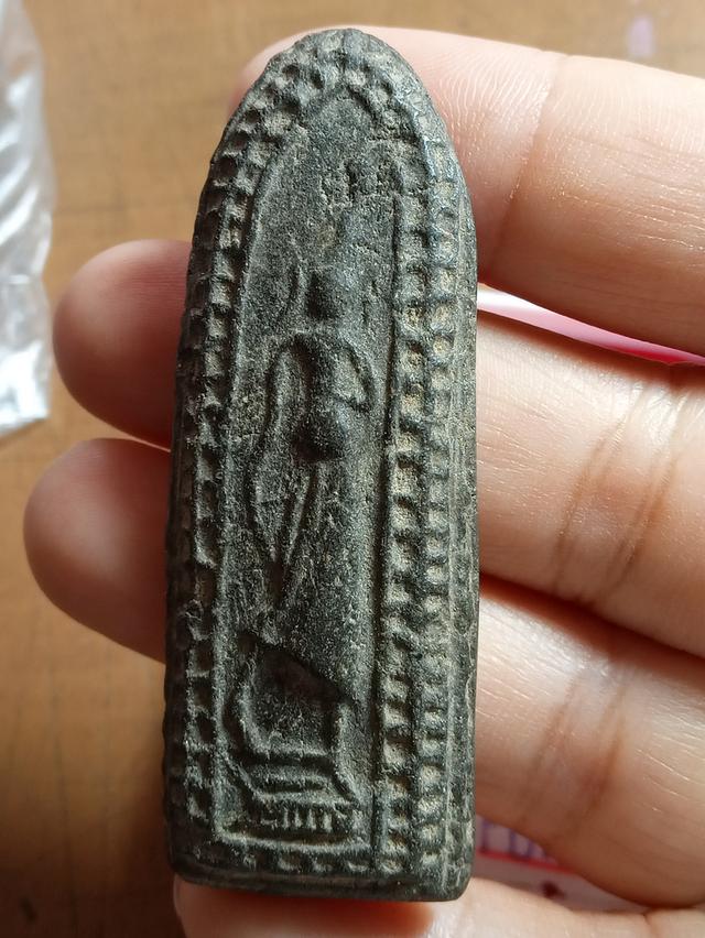 พระผงยาจินดามณีหลวงปู่บุญวัดกลางบางแก้วพิมพ์เขย่ง