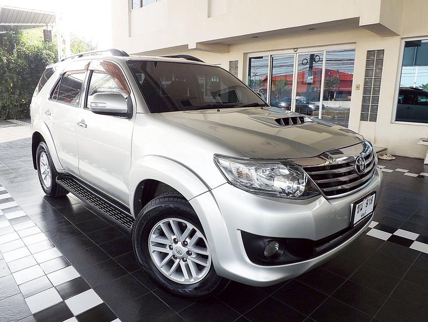 รหัสรถ KCY918 TOYOTA FORTUNER 3.0V NAVIGATOR AUTO ปี 2013 สีเทา