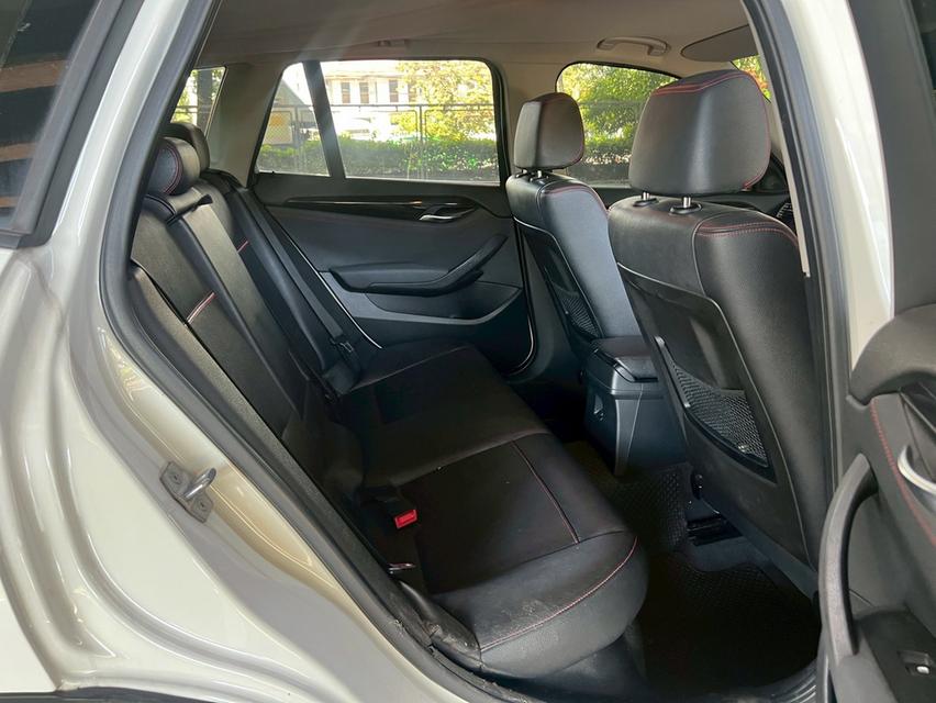 BMW X1 2.0 sDrive18i Sport E84 AT ปี 2014 16