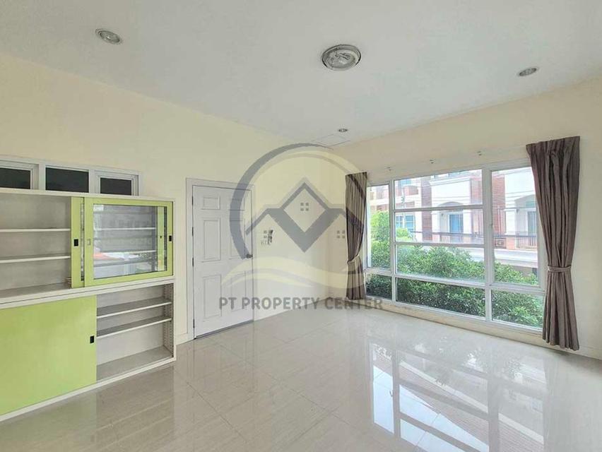 ขาย+ให้เช่า หมู่บ้านพรีเมี่ยมเพลส 1 เอกมัย-รามอินทรา ถนนสุคนธสวัสดิ์ 9