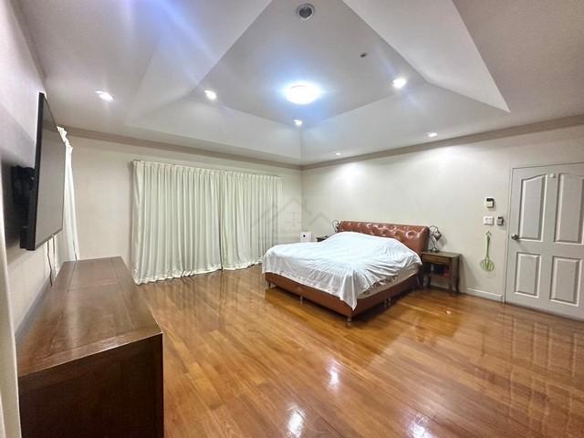ให้เช่าบ้านเดี่ยว 2 ชั้น 94 ตรว. 4 ห้องนอน หมู่บ้าน นันทวัน สวนหลวง ร.9 ซอยเฉลิมพระเกียรติ 62 เฟอร์พร้อมเข้าอยู่ ใกล้สวน 5