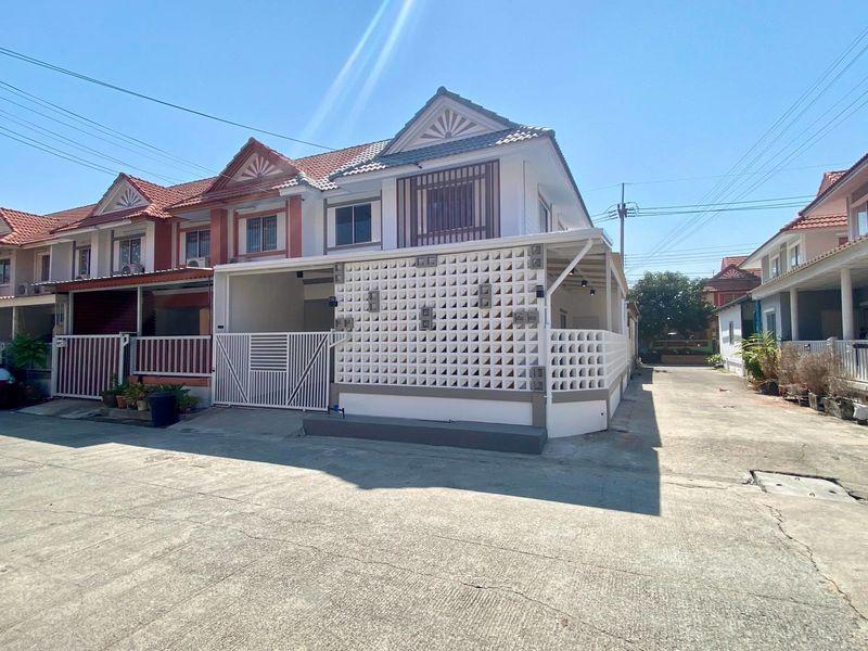 *ฟรีโอน*ขายทาวน์เฮ้าส์หลังมุม รีโนเวทพร้อมอยู่ หมู่บ้านพฤกษา ซี ถนนเลียบคลองสาม คลองหลวง ปทุมธานี. 1