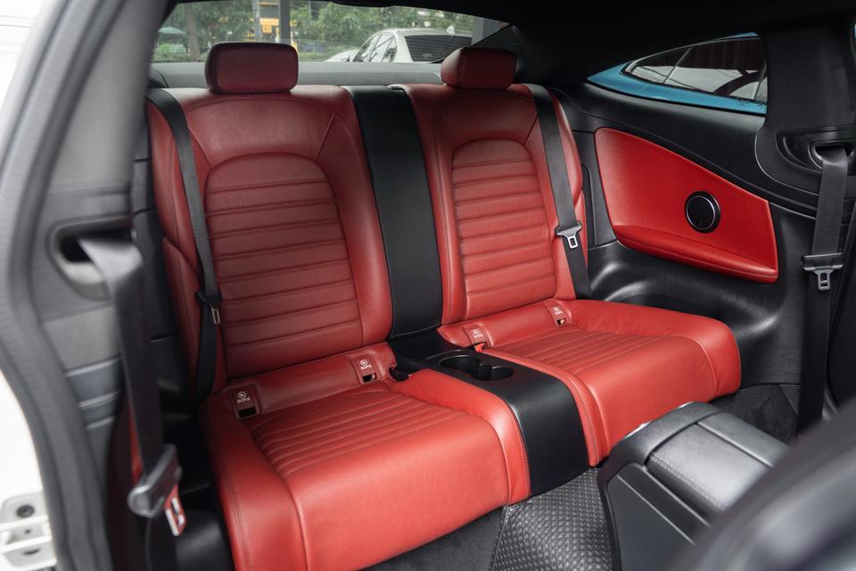 Mercedes-Benz C250 Coupe AMG Dynamic ปี 2017  📌𝐁𝐞𝐧𝐳 𝐂𝟐𝟓𝟎 𝐂𝐨𝐮𝐩𝐞 เข้าใหม่! รุ่นตามหา ราคาดี 1.2 MB💵 6