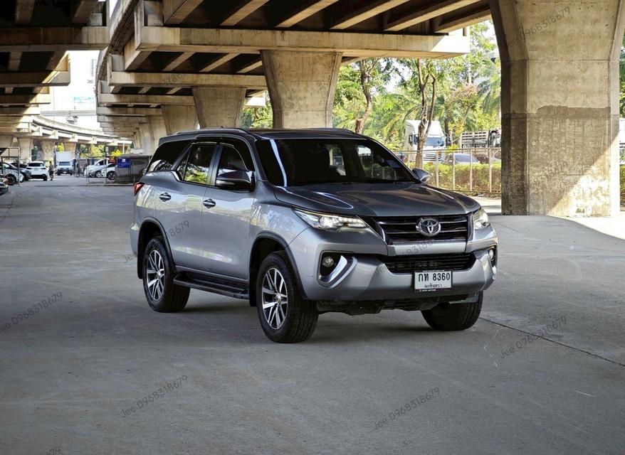 Toyota Fortuner 2.4V ปี 2016