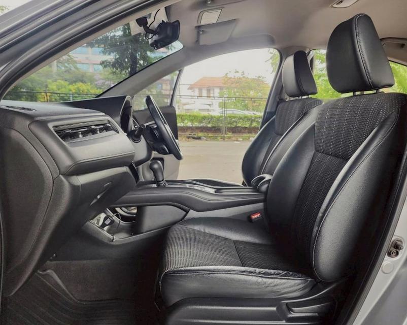 Honda HR-V 1.8 S ปี 2017 6